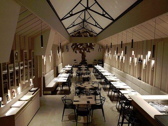 Hangout Cafe